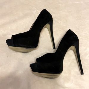 Steve Madden pumps